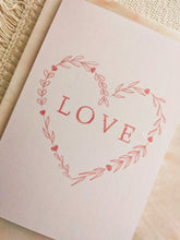 Afbeelding in Gallery-weergave laden, Heart Wreath Love | Liefde | Hartjes | Wenskaart A6
