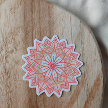Afbeelding in Gallery-weergave laden, Rood Gele Mandala Sticker 6.0x6.0cm
