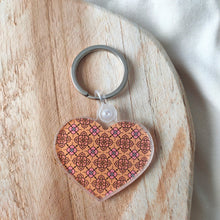 Afbeelding in Gallery-weergave laden, Heart Mandala Pattern Acryl Sleutelhanger 5.0x4.1cm

