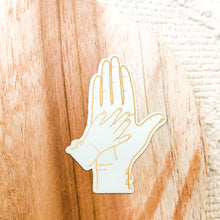 Afbeelding in Gallery-weergave laden, Daddy &amp; Me - Hands of Gold Goudfolie Sticker 5.0x6.5cm
